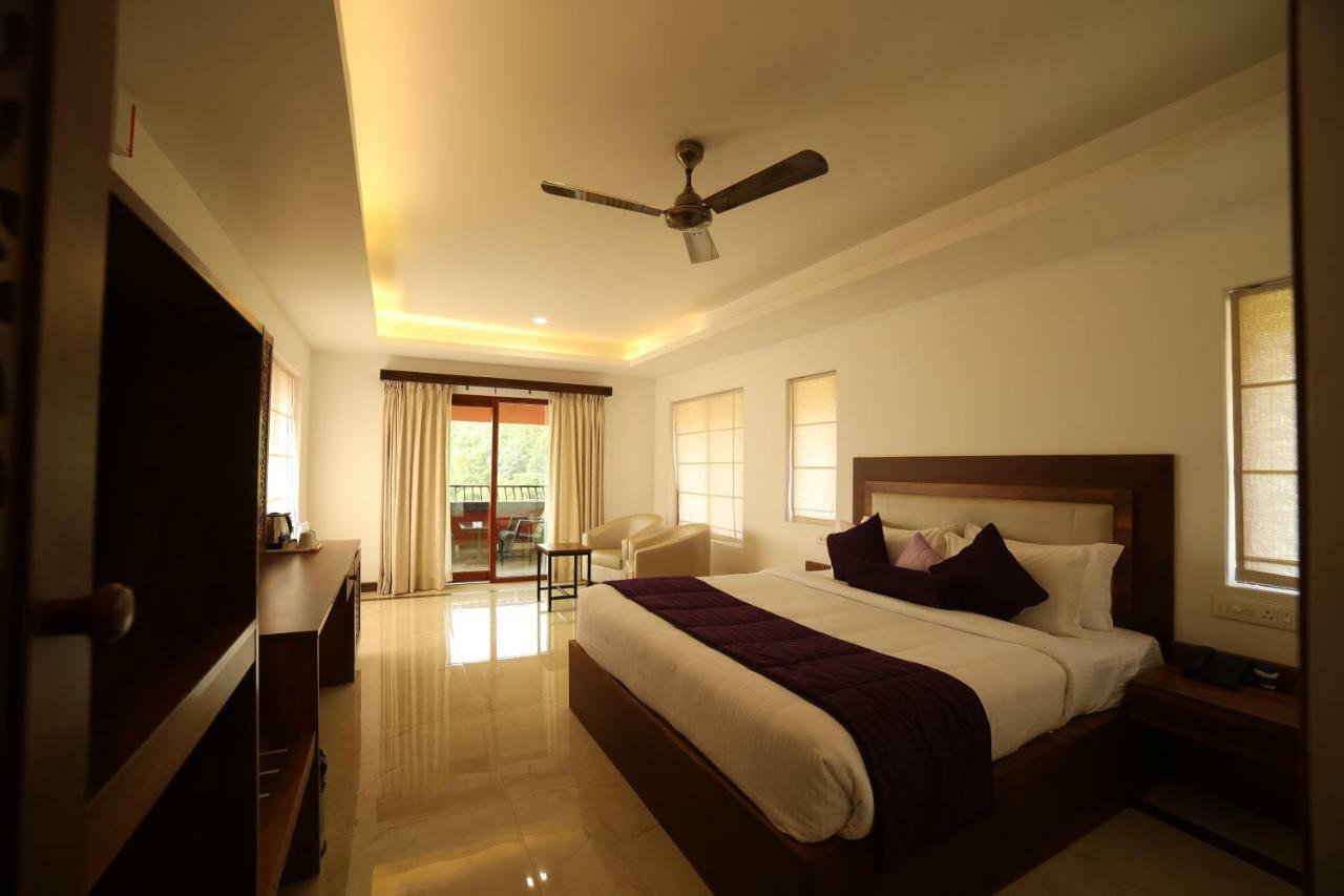 Contour Island Resort & Spa By Citrine Tariyod Dış mekan fotoğraf